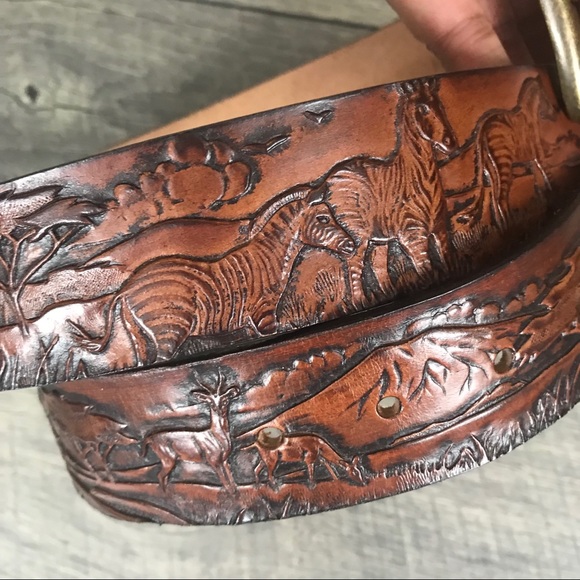 SOLD Orvis Wildlife Belt leather safari themed - Picture 3 of 4